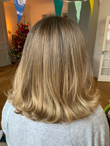 Julie Archier - balayage cheveux court